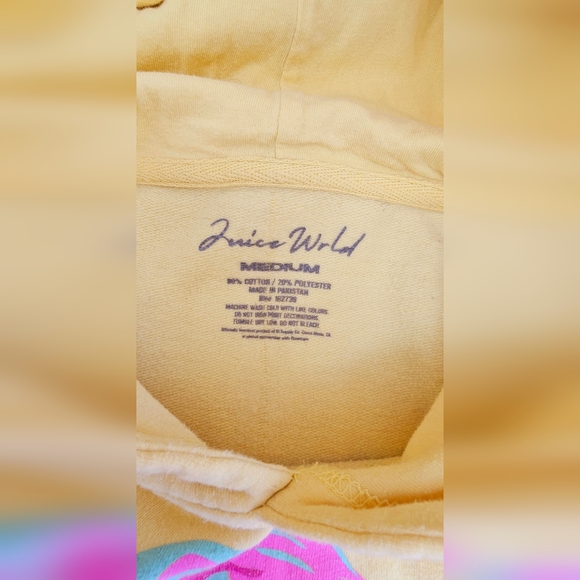 Juice WRLD Cherub Angel Hoodie, Legends Never Die Size M, Yellow, EUC, Hot Topic - Picture 4 of 4